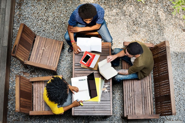 Ace Your Studies: 7 Essential Habits for Academic Success in the US